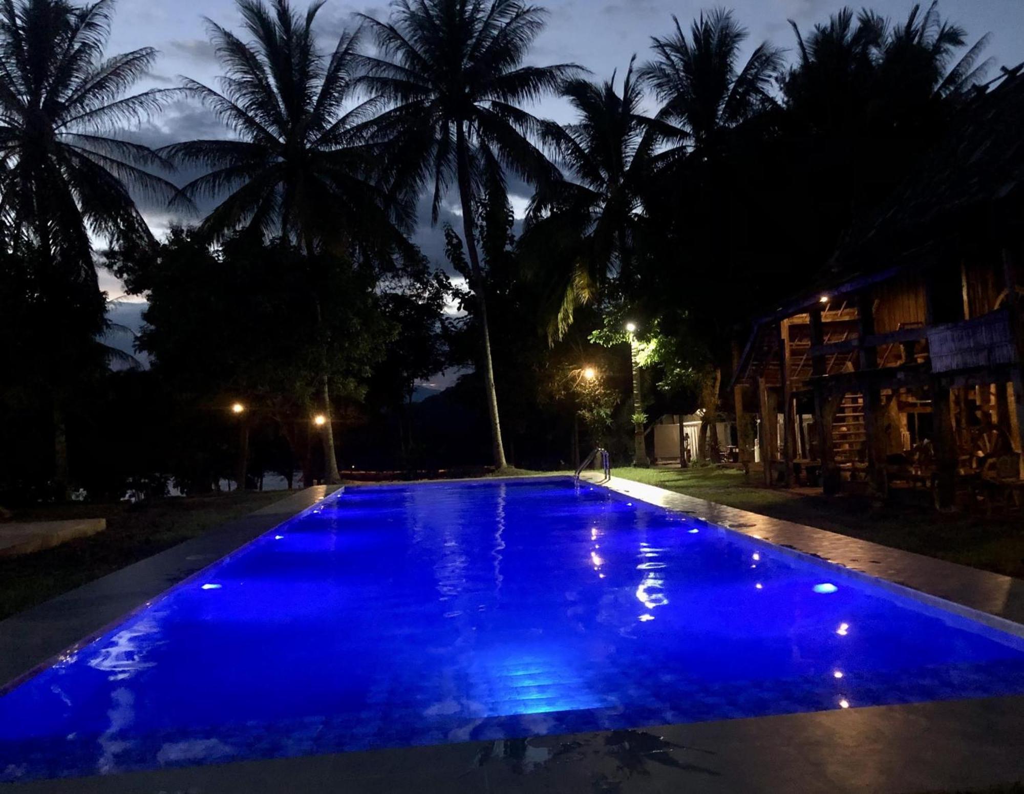 On The Mekong Resort Луанг Прабанг Екстериор снимка