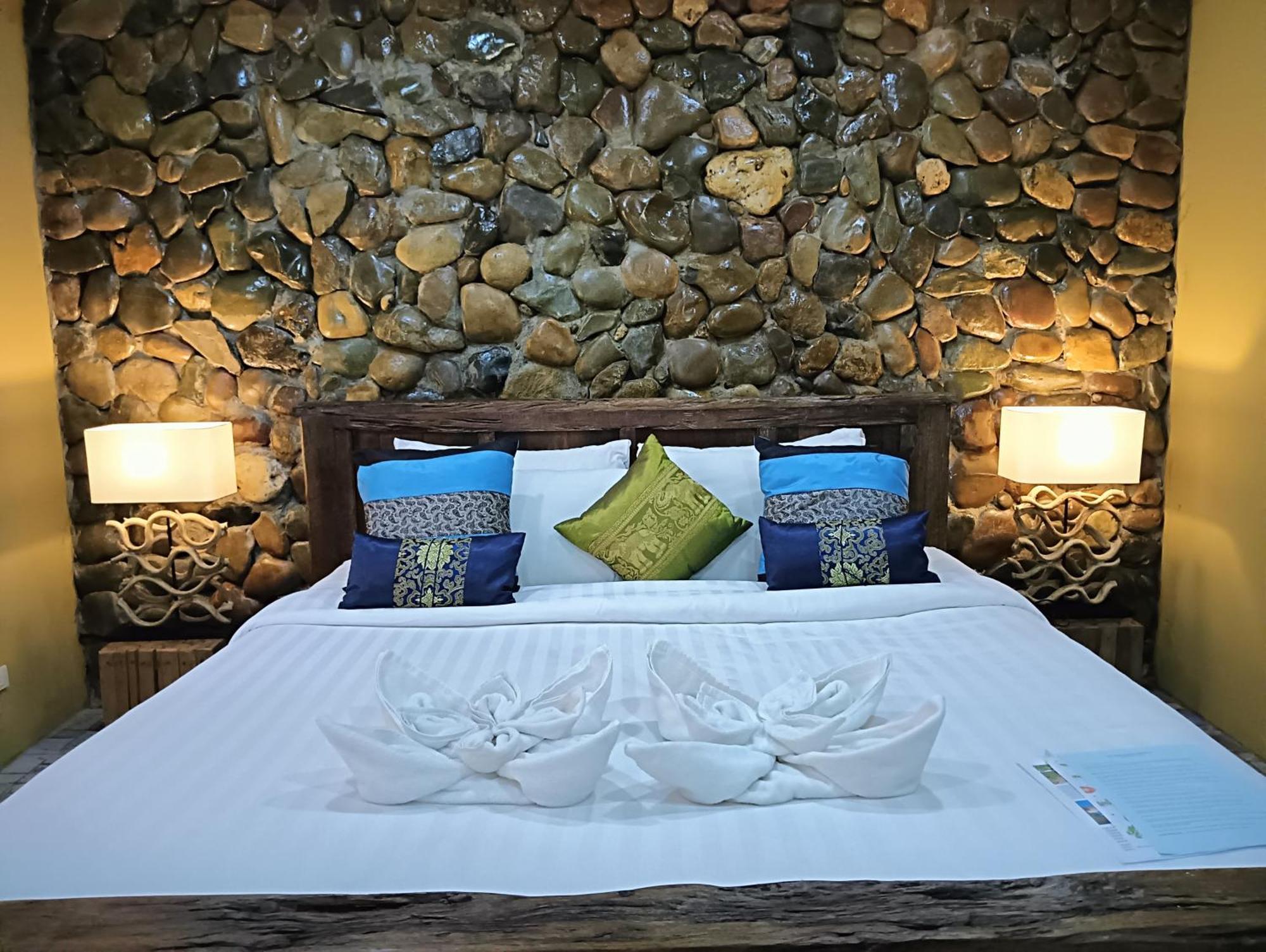 On The Mekong Resort Луанг Прабанг Екстериор снимка